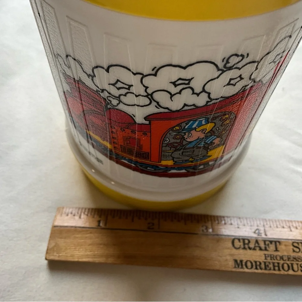 Vintage 1982 Randi Enterprise Child’s Train Thermos Yellow Top Jyudung
